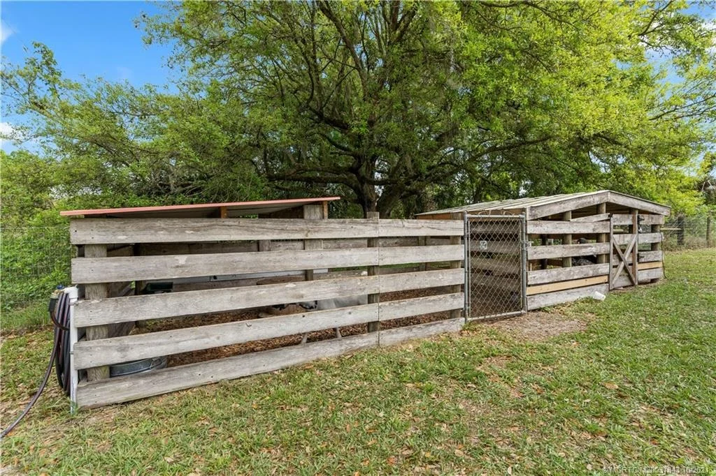 Photo of 2473 State Road 70 E