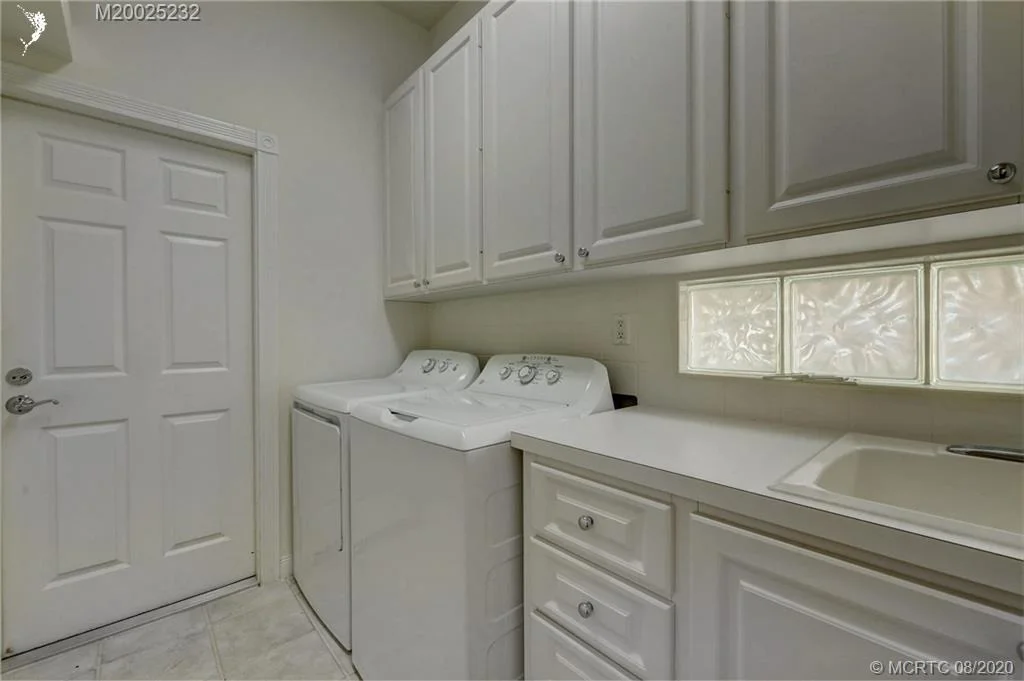 Photo of 1357 SW Eagleglen Place