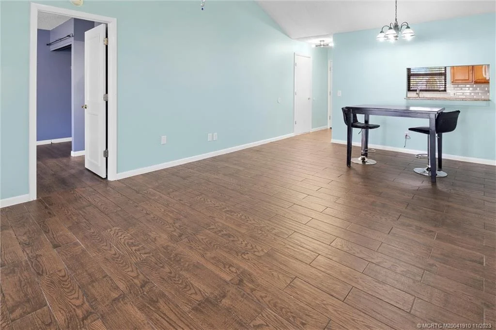 Photo of 5878 SE Mitzi Lane