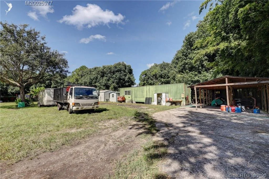 Photo of 1055 SE Salerno Road