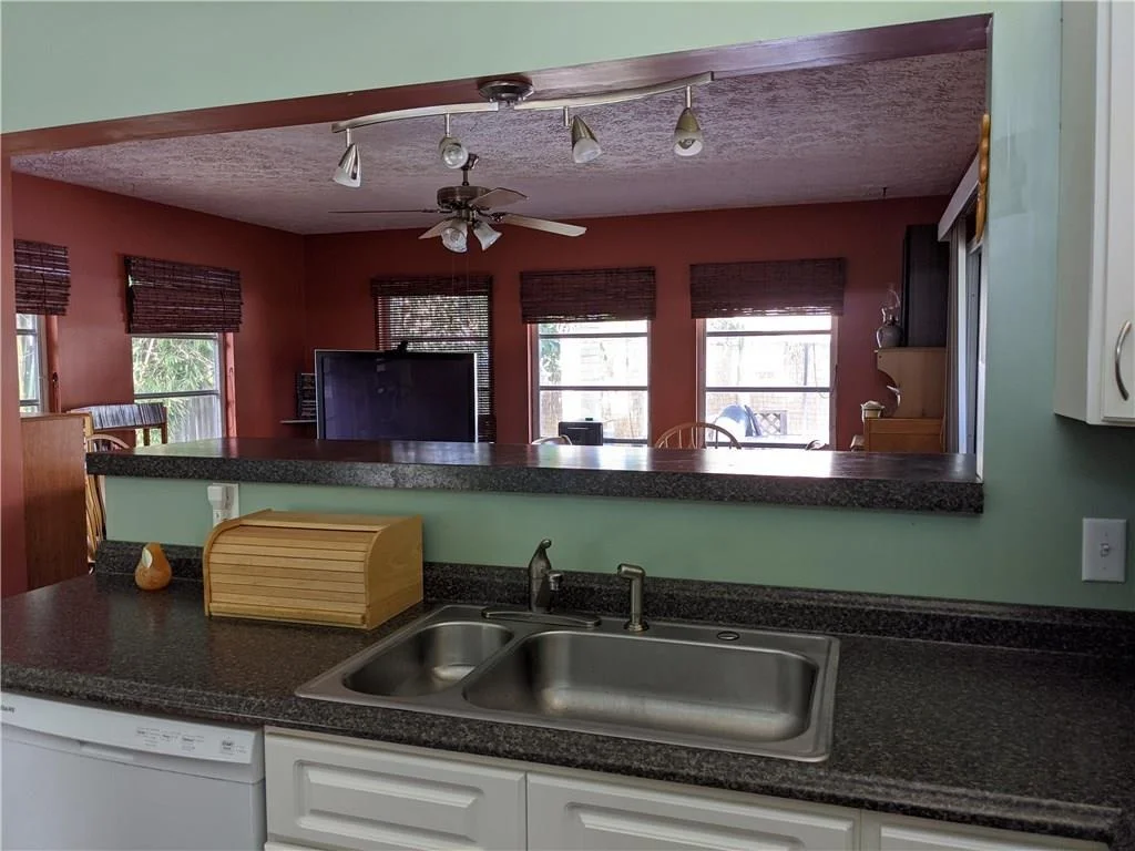 Photo of 3745 SE Middle Street