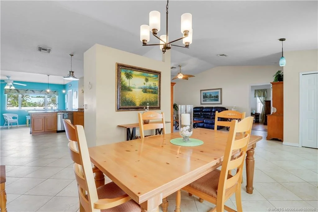 Photo of 5439 SE Horseshoe Point Road