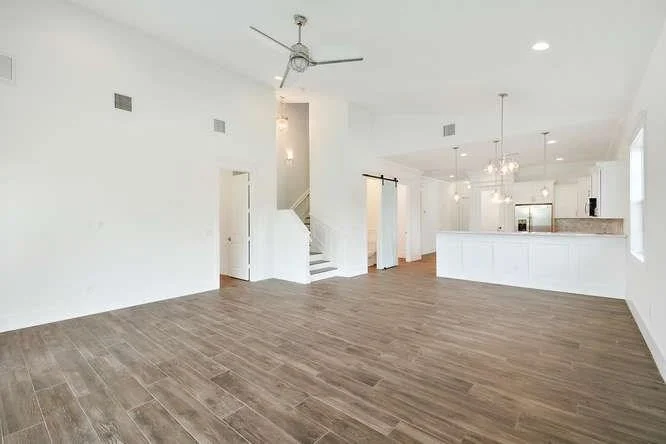 Photo of 403 SE Coconut Avenue