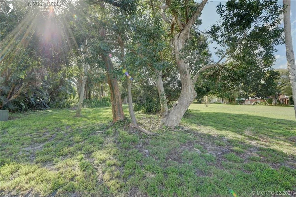 Photo of 18 Ridgeland Drive