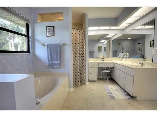 Photo of 2090 SW Hackman Terrace