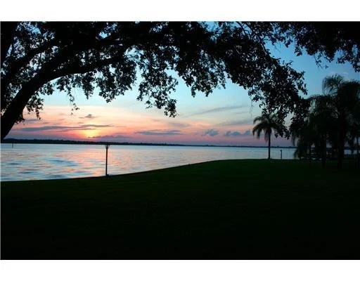 Photo of 1848 NW TREASURE Point