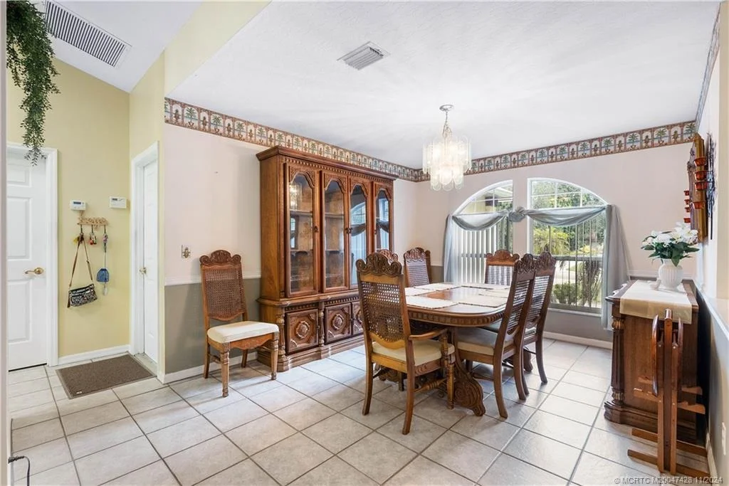 Photo of 7807 Paso Robles Boulevard