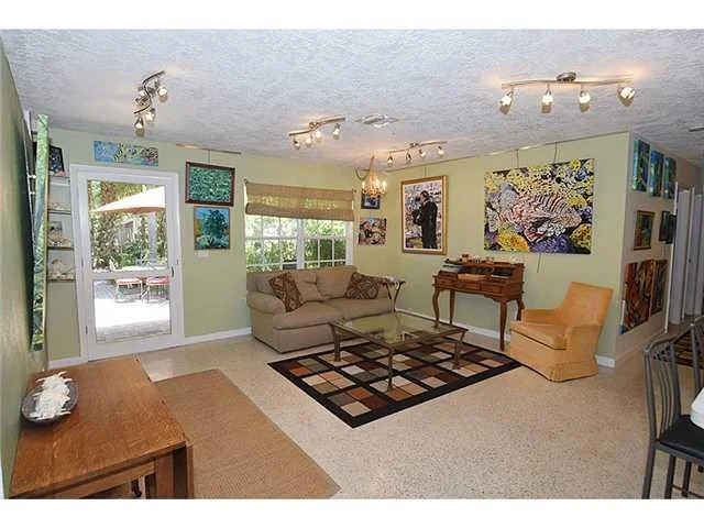 Photo of 418 SE KRUEGER Parkway