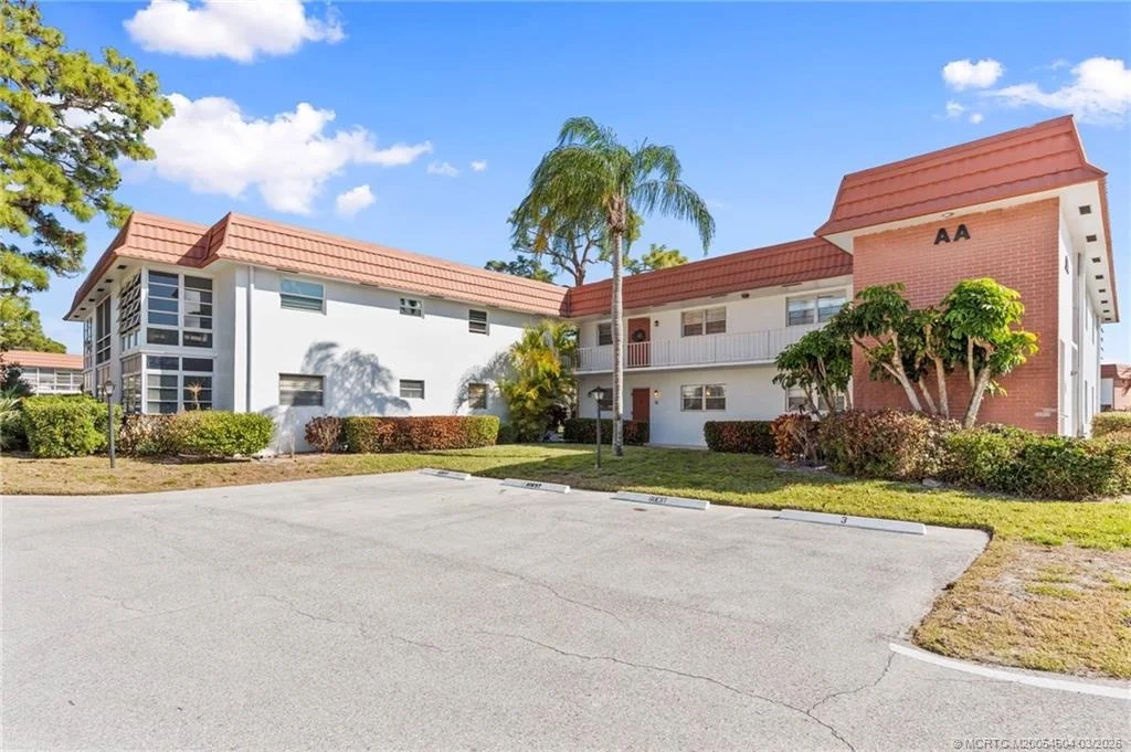 Photo of Unit AA2 at 2600 SE Ocean Boulevard
