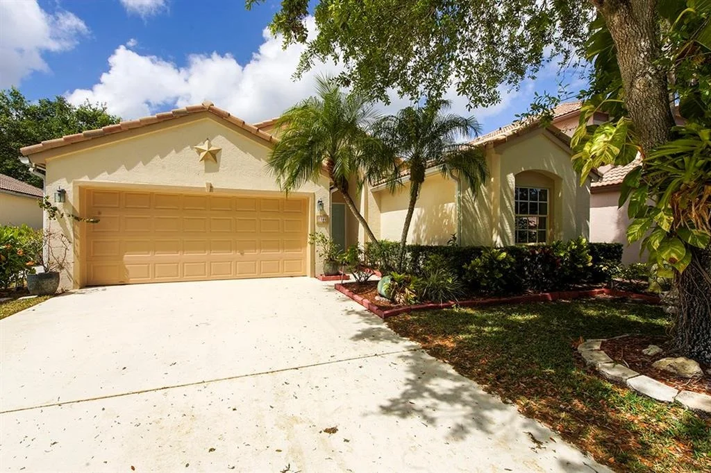 Photo of 7140 SE Twin Oaks Circle
