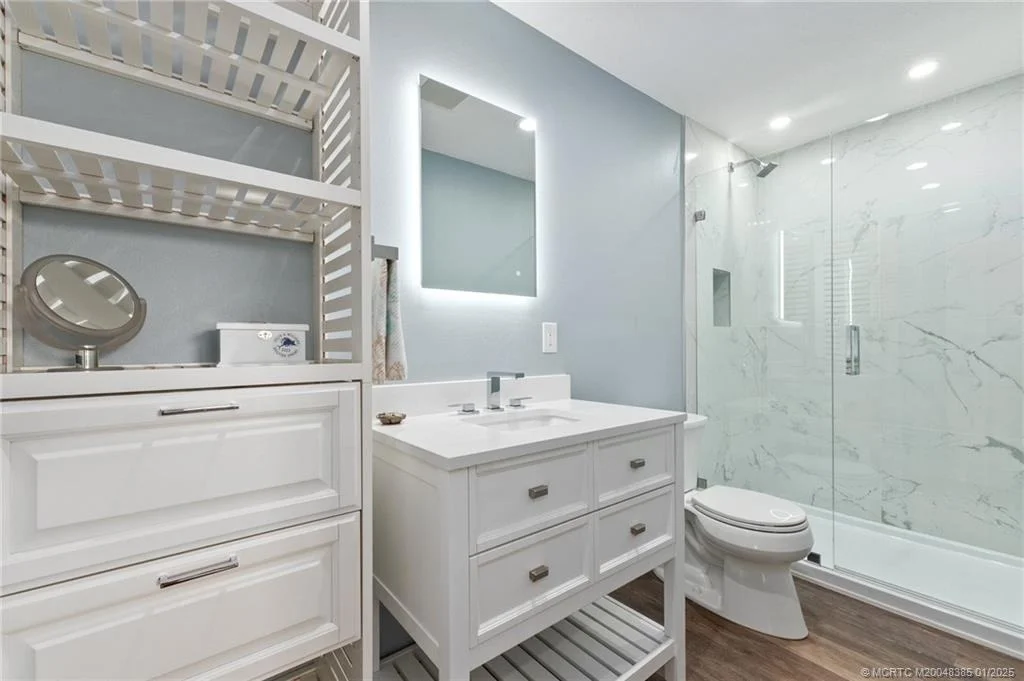 Photo of 1275 NW Pine Lake Drive