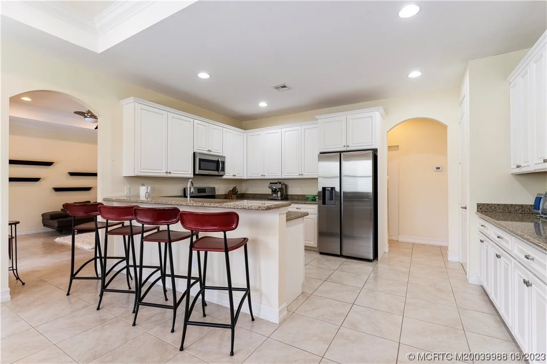 Photo of 155 SW Cocoloba Way