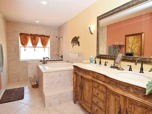 Photo of 902 NW SUNSET Terrace