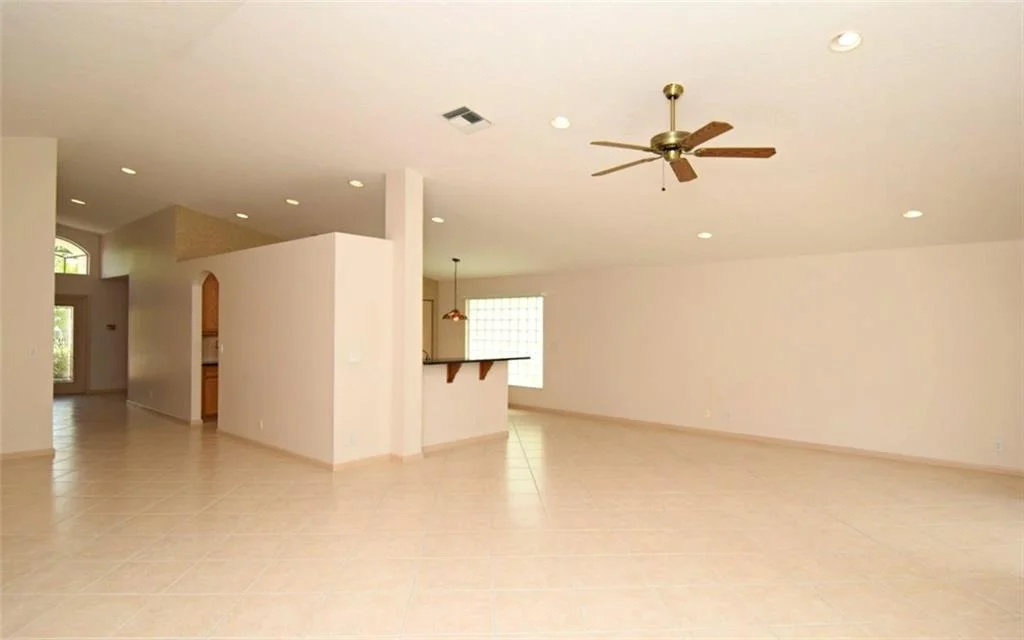 Photo of 6947 SE Twin Oaks Circle