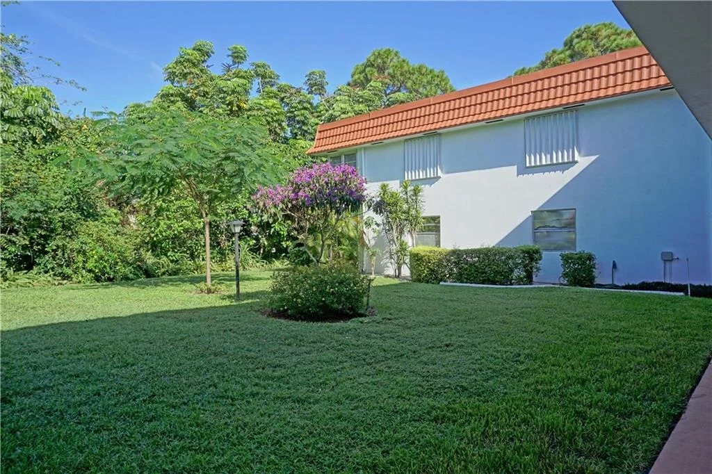 Photo of Unit DD2 at 2600 SE Ocean Boulevard