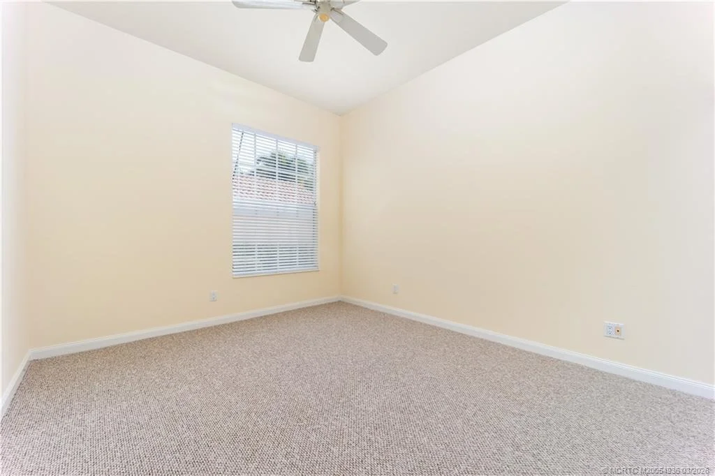 Photo of 1477 SW Eagleglen Place