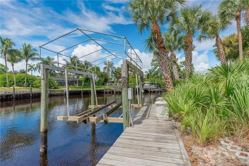 Photo of 1844 NW Pine Tree Lane