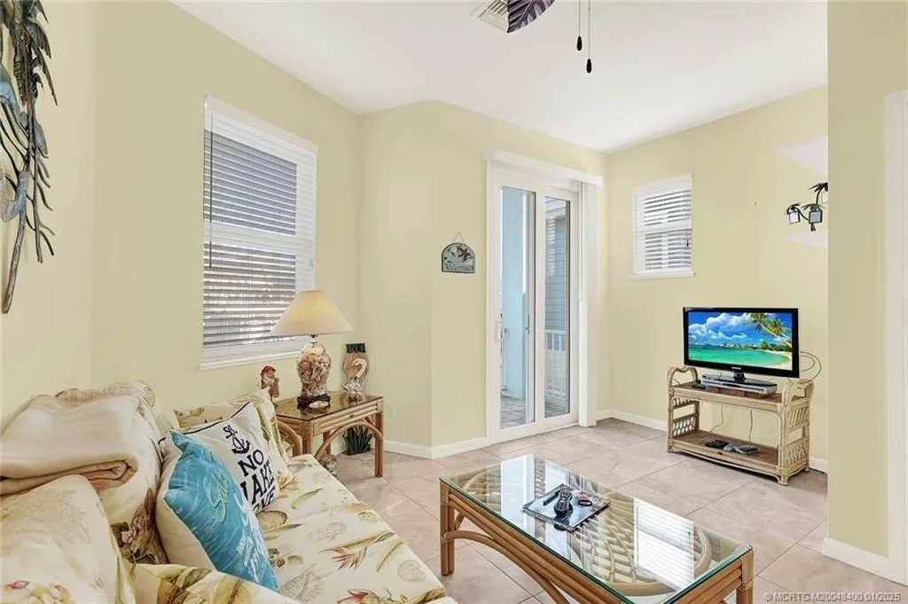 Photo of 20 Nettles Boulevard