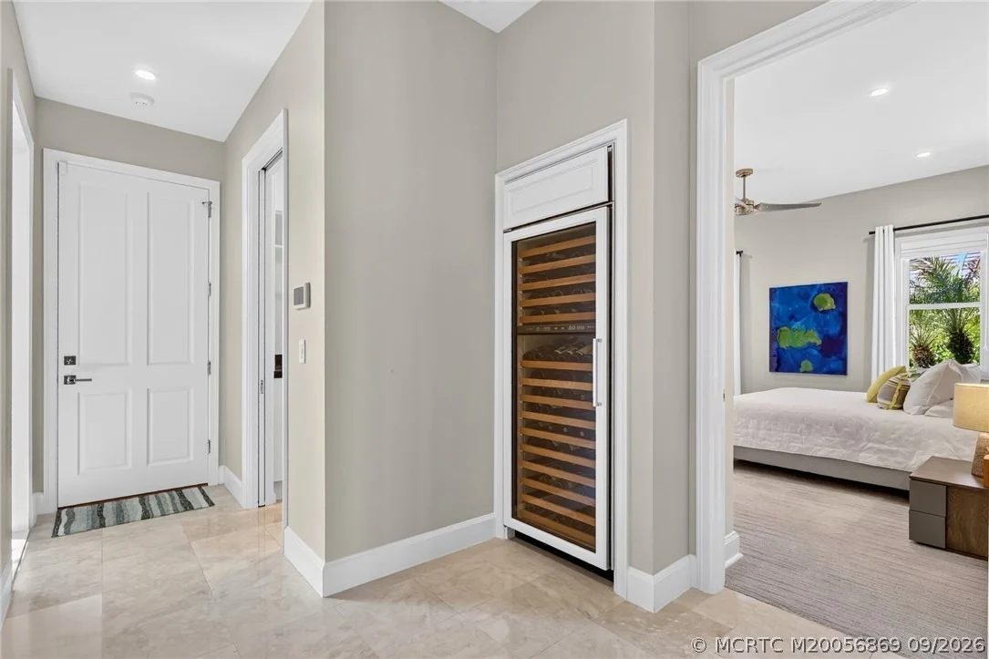 Photo of 7037 SE Harbor Circle