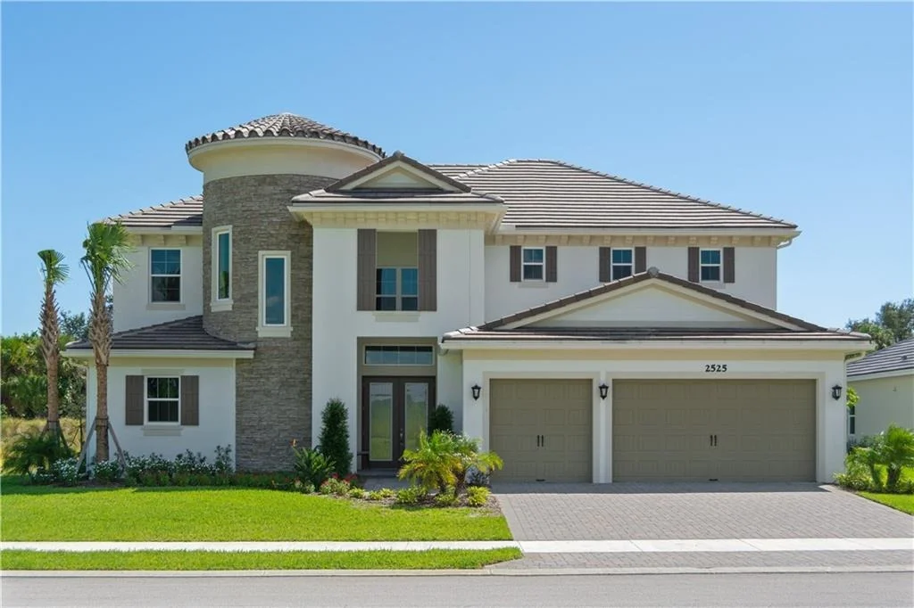 Photo of 2525 NE Evinrude Circle