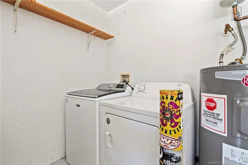 Photo of 984 NW 16th Place