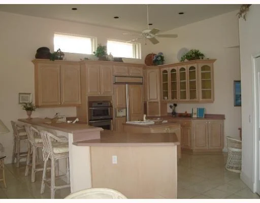 Photo of 4000 NE JOES POINT Road