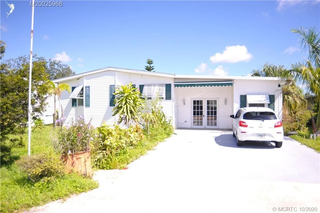 Photo of 131 SE Paradise Pl Place