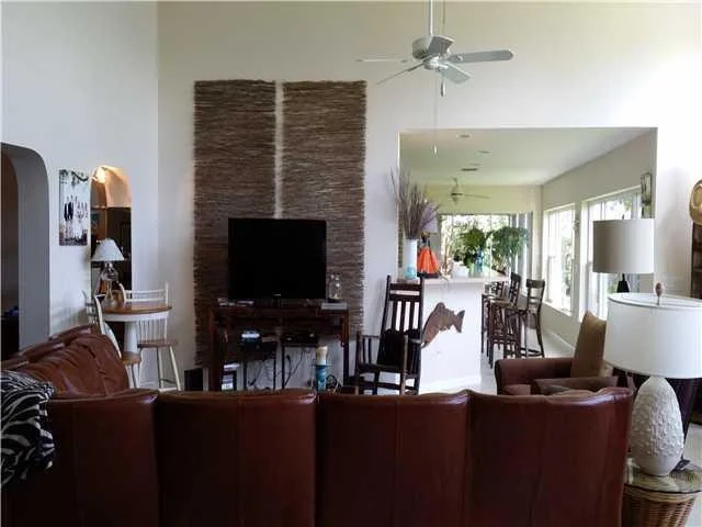 Photo of 900 NE Key Drive