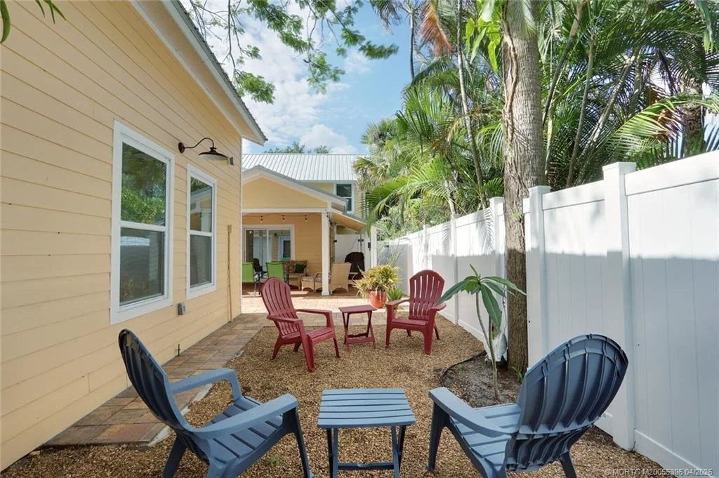 Photo of 550 SW Riverview Street
