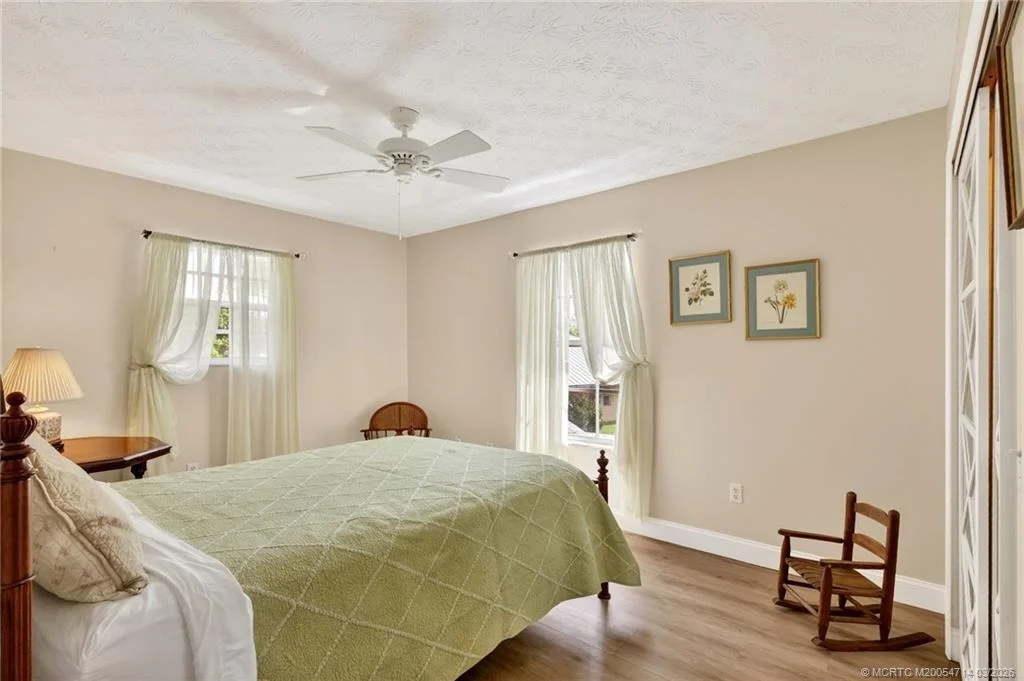 Photo of 6198 SE Black Oak Lane