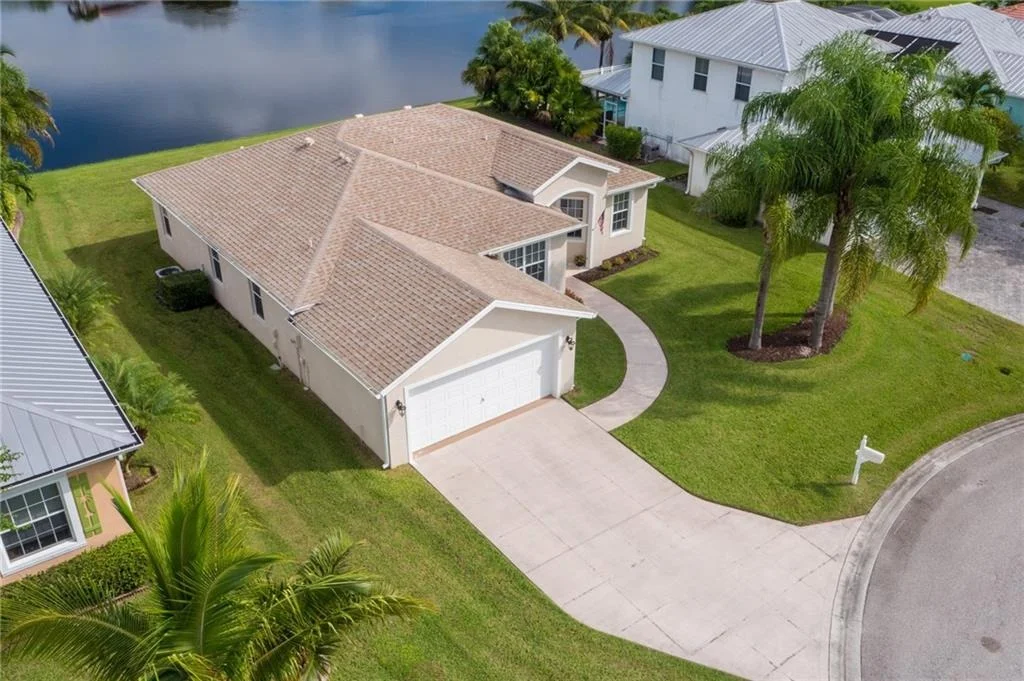 Photo of 543 NW Ember Way