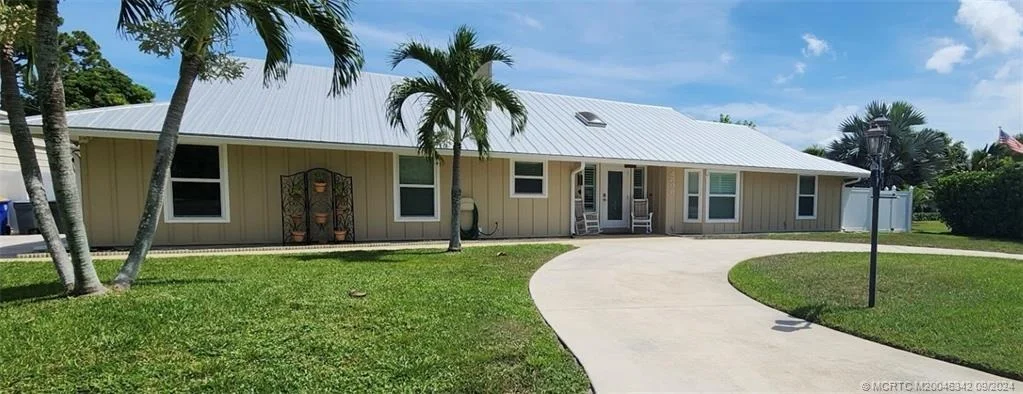Photo of 4898 SE Major Way
