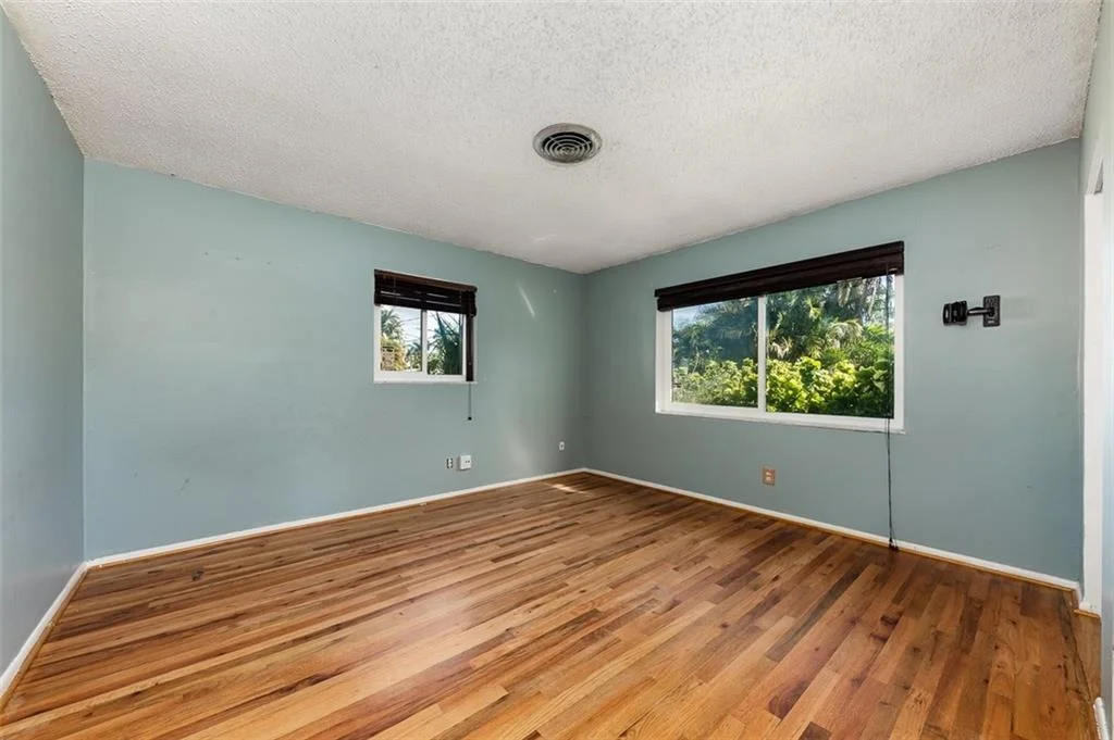 Photo of 1092 SE Madison Avenue