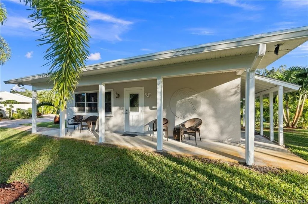 Photo of 2883 SE St Lucie Boulevard