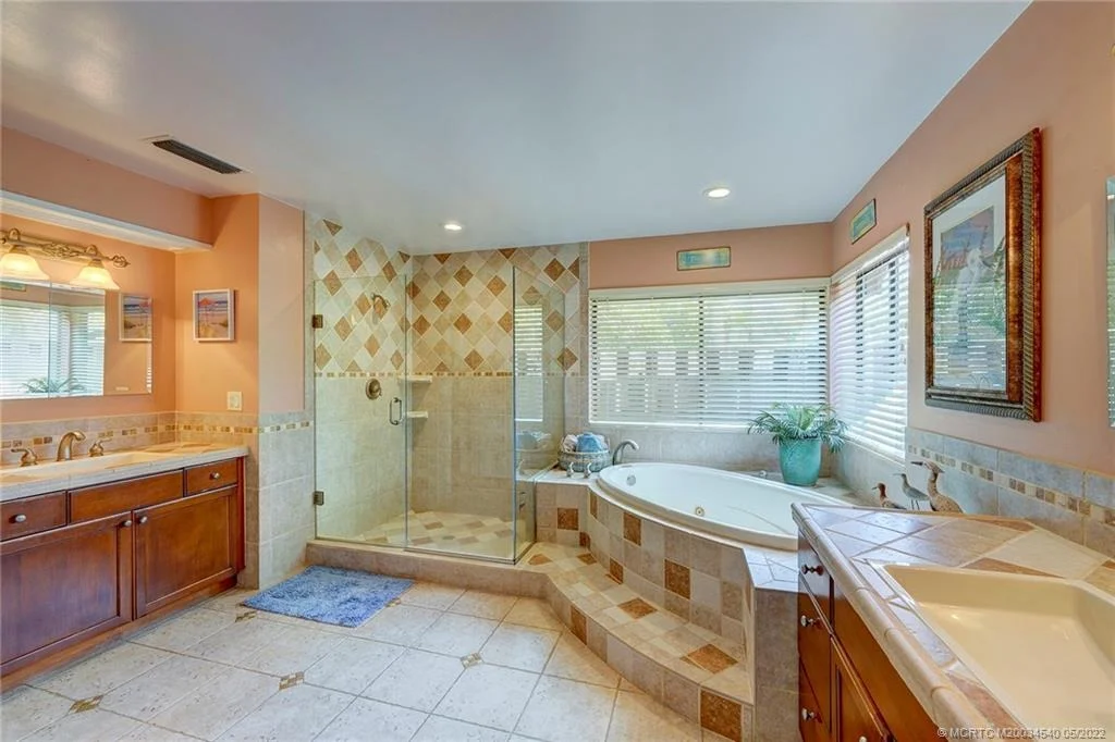 Photo of 3890 SE Quanset Terrace