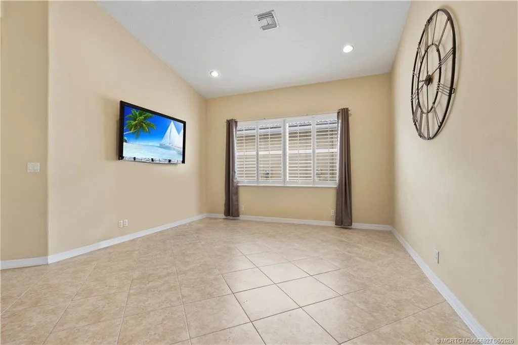 Photo of 2968 SE Racoon Way