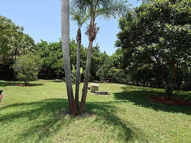 Photo of 902 NW SUNSET Terrace