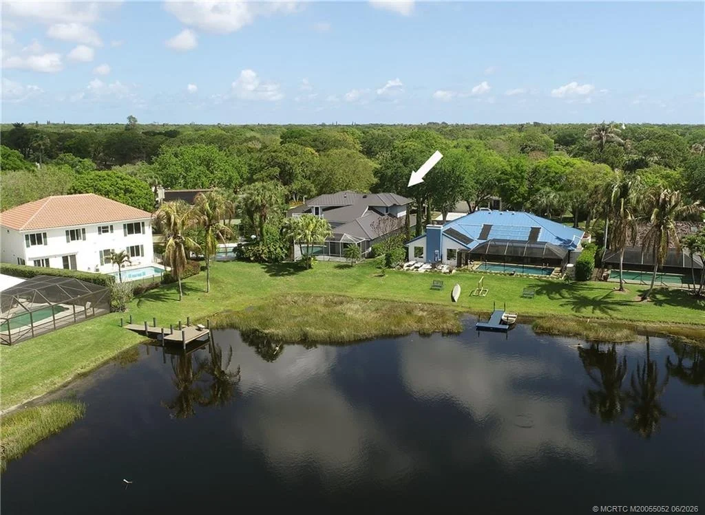 Photo of 18421 Lake Bend Drive
