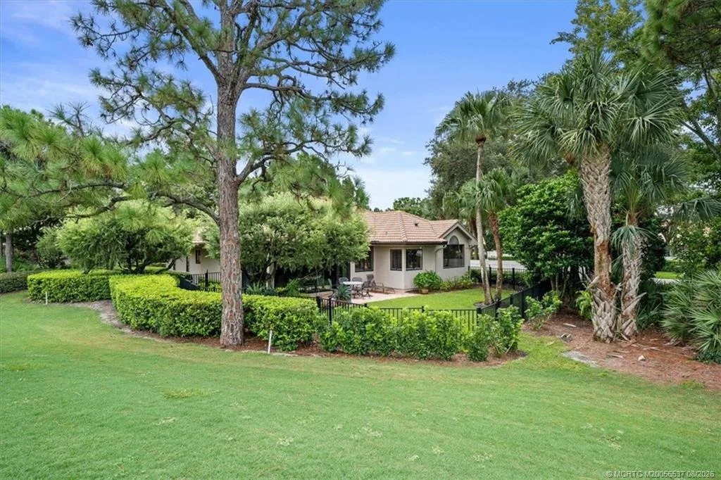 Photo of 3378 SE Cambridge Drive