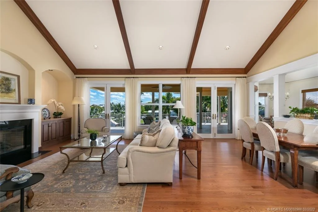 Photo of 5914 SE Horseshoe Point Road