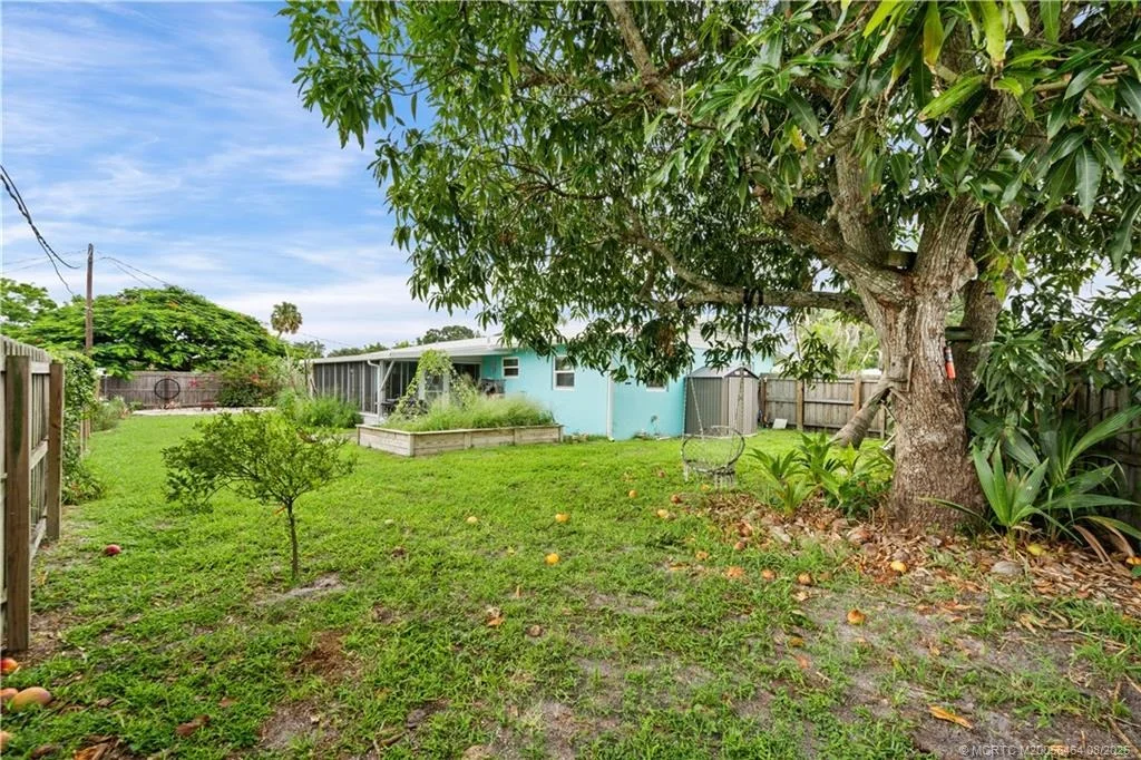 Photo of 1126 SE Alamanda Lane