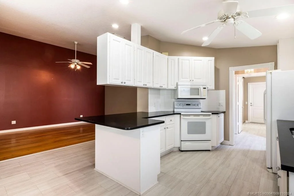 Photo of 900 SW Balmoral Trace