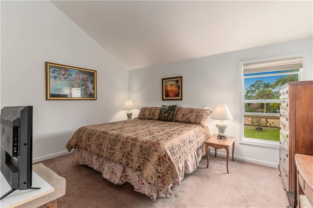 Photo of 826 SW Rustic Circle