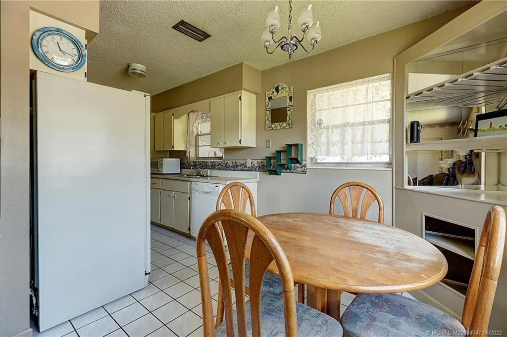 Photo of 126 2nd Street