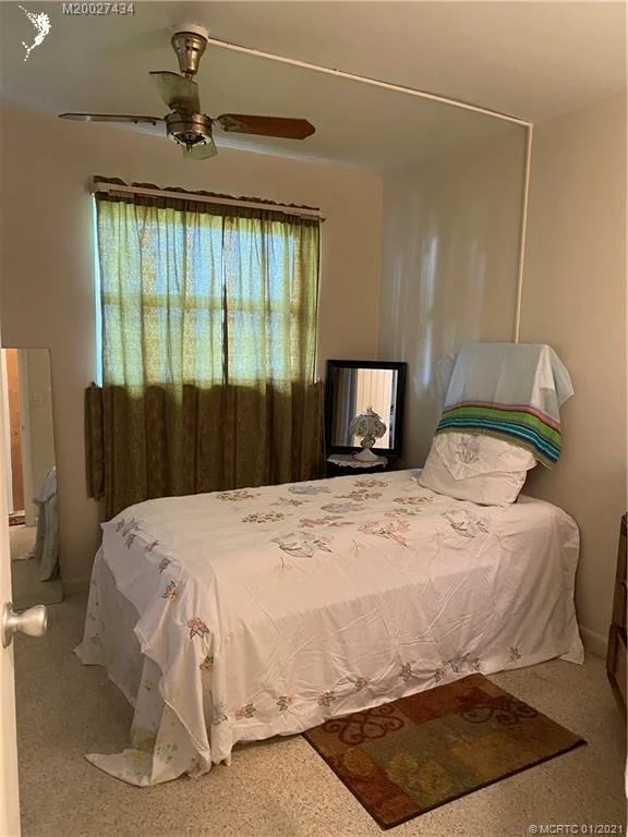 Photo of 907 SE 10th Street