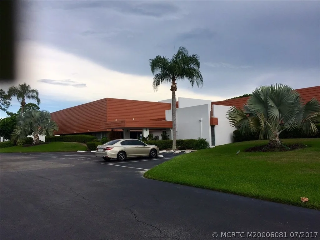Photo of Unit O7 at 2600 SE Ocean Boulevard