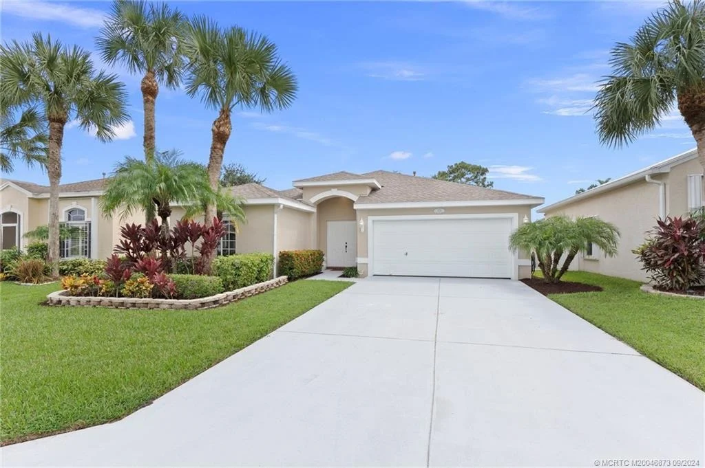 Photo of 2516 SE Springtree Place