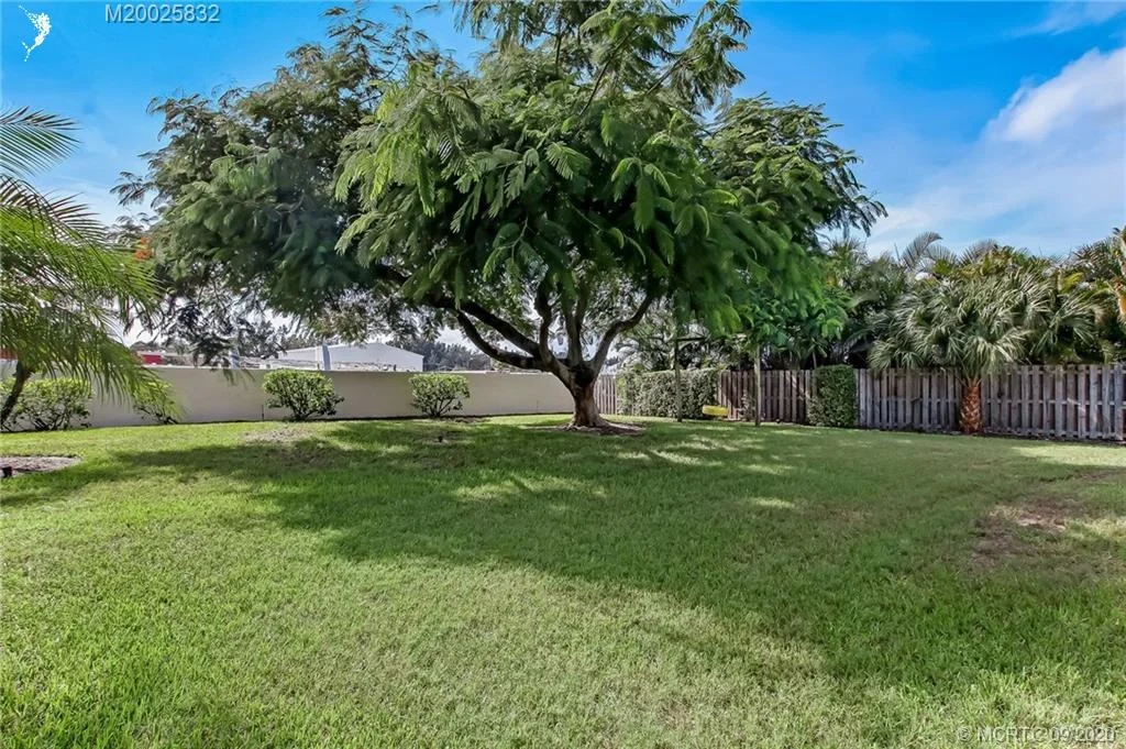 Photo of 3792 SE Fairway W