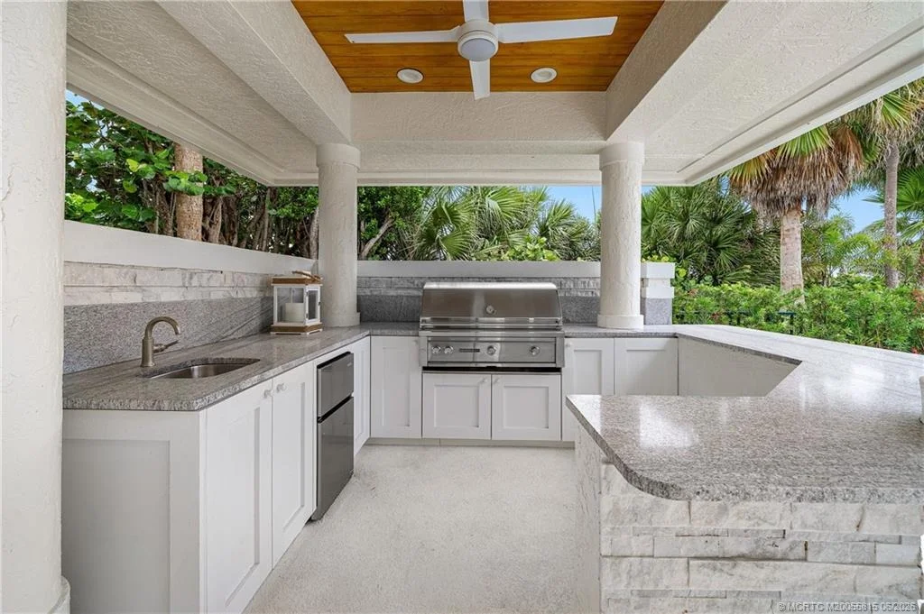 Photo of 2925 SE Dune Drive