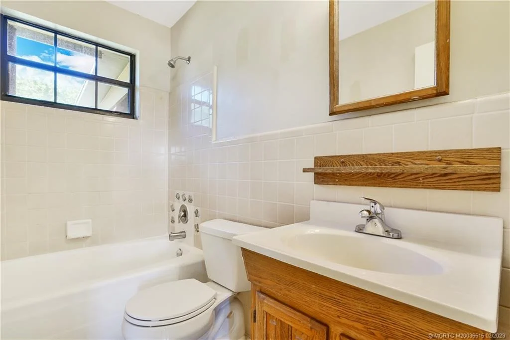 Photo of 1077 Drexel Road